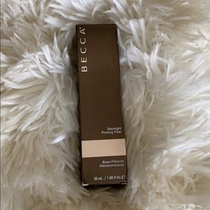 New in box, Becca backlight priming filter